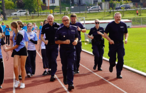 Bieg policjantów na cele charytatywne.