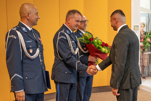 Starosta Olkuski podczas gratulacji Komendantom.