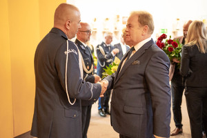 Składanie gratulacji.
