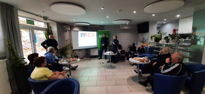 Uczestnicy podczas spotkania.