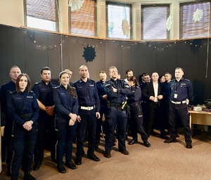 Funkcjonariusze podczas spotkania.