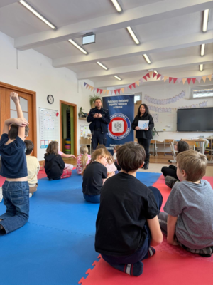 Dzieci podczas spotkania.