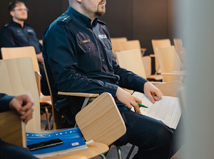 Policjant podczas konkursu.